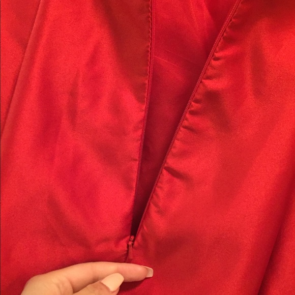 Red Off Shoulder Beaded Belt Prom Dress W/POCKETS - Picture 8 of 8